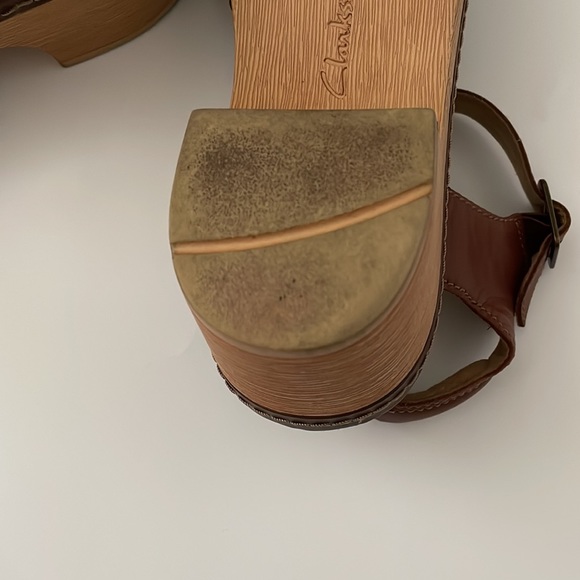 Clark sandals size 9 brown Preowned - Picture 3 of 4